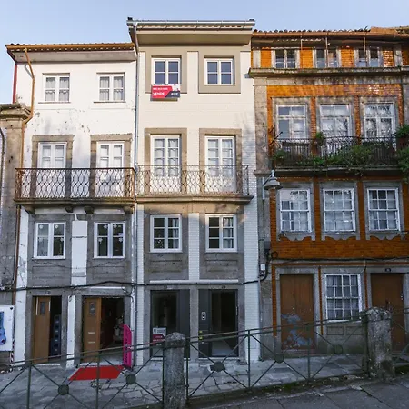 Abrigo Muralha By Se 公寓 布拉加