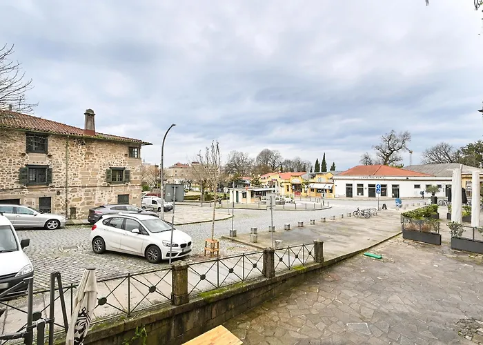 Abrigo Muralha By Se * Μπράγκα